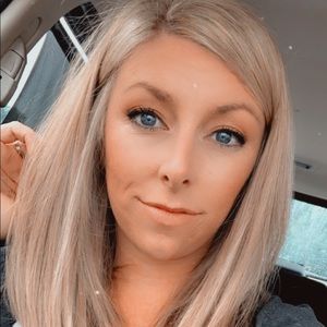 Meet your Posher, Amie